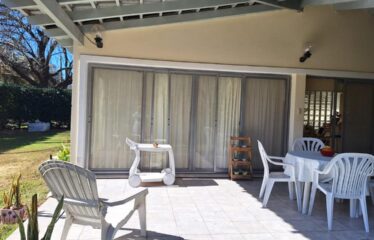 Casa en Barrio Privado GER