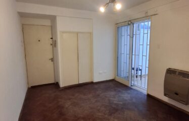 Alvear 858 PB  «F»