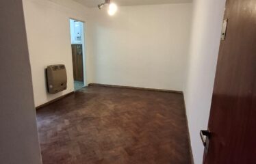 Alvear 858 PB  «F»