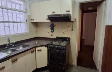 Alvear 858 PB  «F»