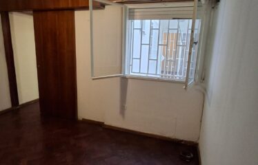 Alvear 858 PB  «F»